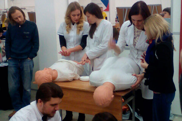 Навыки спасения жизни. Сотрудники РязГМУ провели мастер-класс  на региональном этапе Чемпионата World Skills  