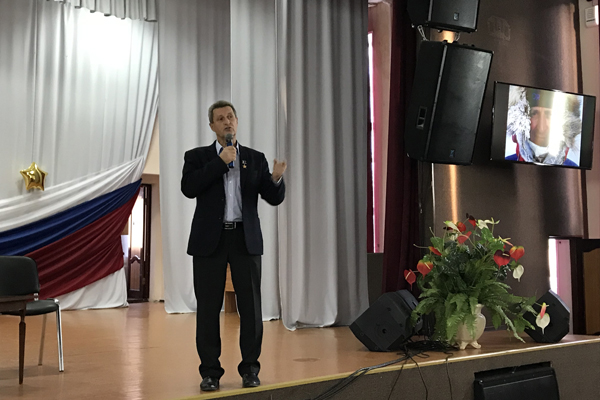 Выпускник лечебного факультета РязГМУ, Герой России Михаил Малахов встретился со студентами вуза 