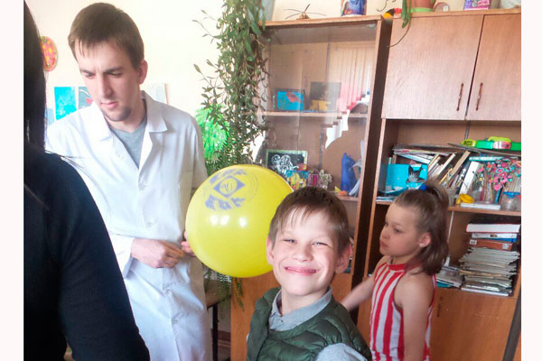 Раз, два, детство, три, четыре, пять! Выходи играть!