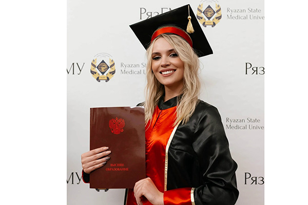 ВЫПУСКНИЦА РЯЗГМУ ПОЛУЧИЛА ПРИЗНАНИЕ ПРОФЕССИОНАЛЬНОГО СООБЩЕСТВА