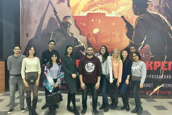 Участники «LANGUAGE TIME» посетили выставку «Бресткая крепость»