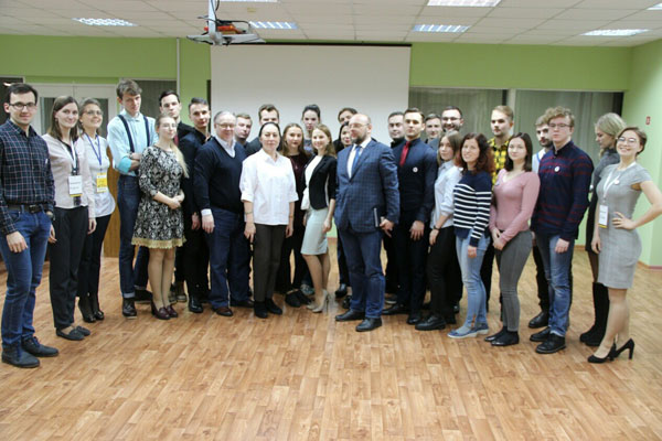 СТУДЕНЧЕСКИЙ ИНТЕЛЛЕКТУАЛЬНЫЙ КЛУБ РЯЗГМУ: ДИСКУССИОННАЯ ПЛОЩАДКА – «ЗА» и «ПРОТИВ»