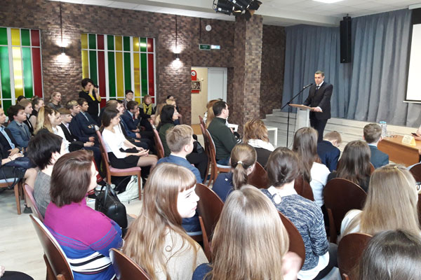 Встреча ректора с учащимися лицея №4 Рязани