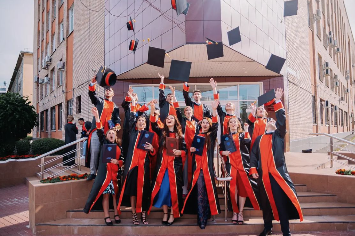 ВЫПУСКНИКИ РЯЗГМУ ДЕЛАЮТ МИР ЛУЧШЕ