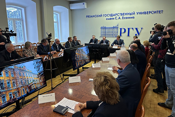 Рабочий визит в Рязанскую область провёл заместитель Министра науки и высшего образования России Дмитрий Афанасьев