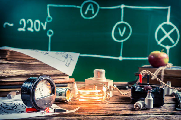 ПОДВЕДЕНЫ ИТОГИ ВНУТРИВУЗОВСКОЙ ОЛИМПИАДЫ ПО ФИЗИКЕ