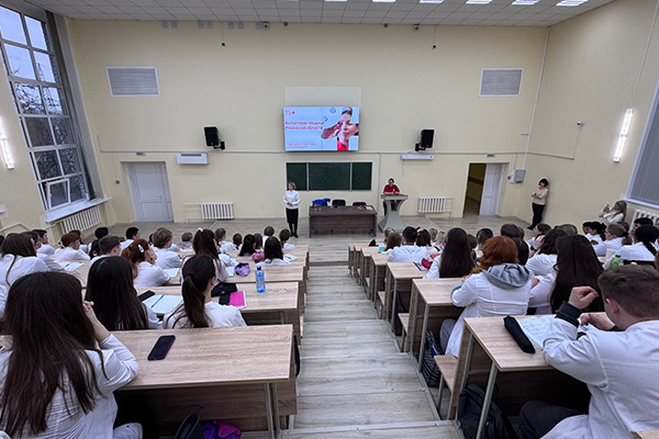 СТУДЕНТЫ-МЕДИКИ РЯЗГМУ ДАРЯТ ЖИЗНЬ!