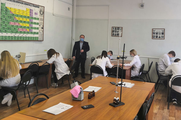 ПОДВЕДЕНЫ ИТОГИ ВНУТРИВУЗОВСКОЙ ОЛИМПИАДЫ ПО «ФИЗИКЕ»