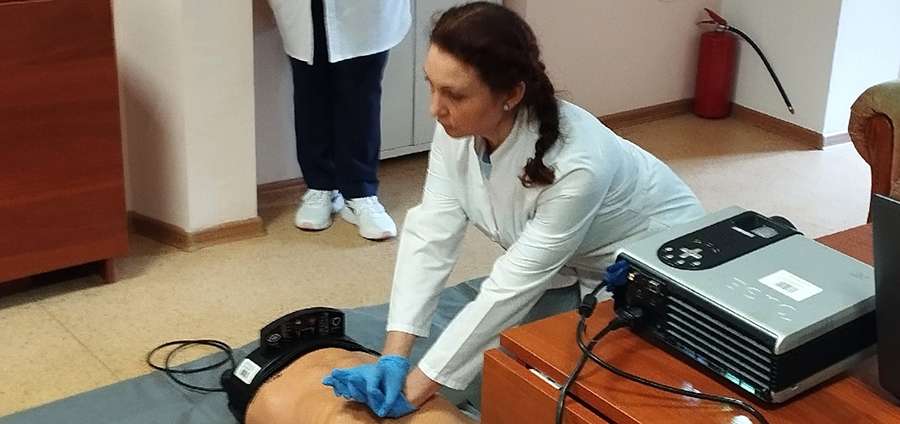 В РЯЗГМУ ПРОШЕЛ МАСТЕР-КЛАСС ПО НЕОТЛОЖНОЙ ПОМОЩИ ДЕТЯМ ПРИ АНАФИЛАКСИИ