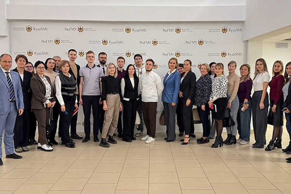 В РЯЗГМУ ПРОШЁЛ ПРАКТИЧЕСКИЙ СЕМИНАР ПО ПРИМЕНЕНИЮ ИСКУССТВЕННОГО ИНТЕЛЛЕКТА