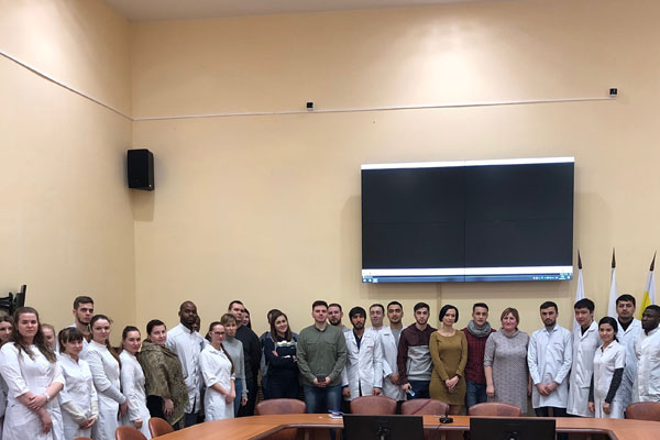 ВСТРЕЧА ВЫПУСКНИКОВ С ПРЕДСТАВИТЕЛЯМИ БОЛЬНИЦЫ ГОРОДА ГУСЬ-ХРУСТАЛЬНЫЙ