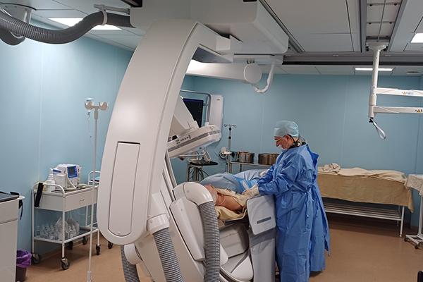 ДОЦЕНТ РЯЗГМУ УСПЕШНО ПРОВЁЛ ОПЕРАЦИЮ С ПОМОЩЬЮ НОВЕЙШЕГО ОБОРУДОВАНИЯ 