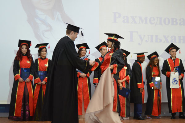 Состоялся выпускной на факультете по обучению иностранных студентов