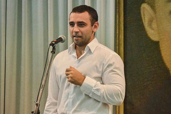 Поздравляем с победой актера театра-студии РязГМУ «Зеркало сцены»