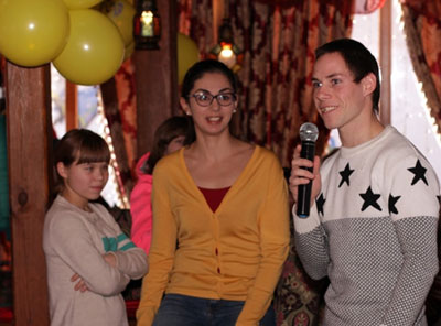 Волонтерский отряд «Рука об руку» провел профориентационный вечер для детей-сирот