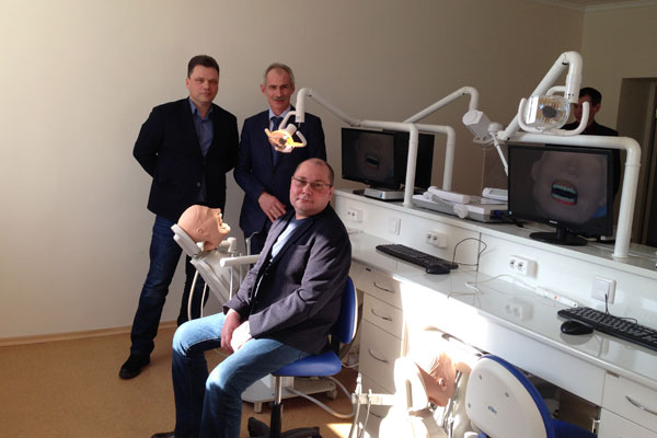 Сотрудники стоматологического факультета РязГМУ с рабочим визитом посетили Казанский Государственный медицинский университет и производственное объединение «Зарница»