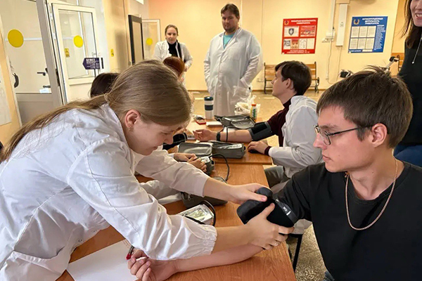 СТУДЕНТЫ РЯЗГМУ ПОДДЕРЖАЛИ ВСЕМИРНЫЙ ДЕНЬ СЕРДЦА