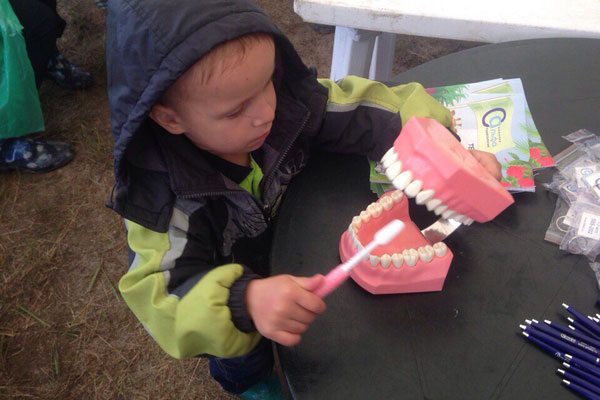 Сотрудники РязГМУ провели мастер-классы на фестивале молодых семей ЦФО «Мама, папа, я»