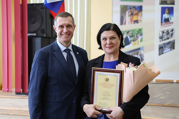 РЕКТОР РЯЗГМУ ВСТРЕТИЛСЯ С УЧЕНИКАМИ МЕДИЦИНСКОГО КЛАССА ШКОЛЫ № 67