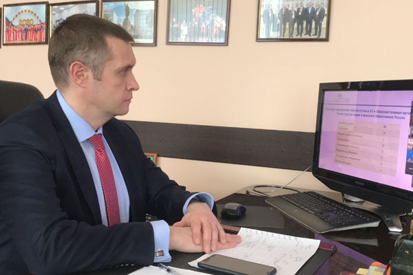 РЕКТОР РЯЗГМУ РОМАН КАЛИНИН ПРИНЯЛ УЧАСТИЕ В ЗАСЕДАНИИ СОВЕТА РЕКТОРОВ «АССОЦИАЦИИ МЕДИЦИНСКИХ И ФАРМАЦЕВТИЧЕСКИХ ВУЗОВ РОССИИ»