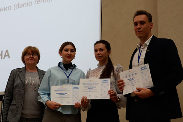 СТУДЕНТКА СТАЛА ПРИЗЕРОМ НА МЕДИЦИНСКОМ ФОРУМЕ В САНКТ-ПЕТЕРБУРГЕ