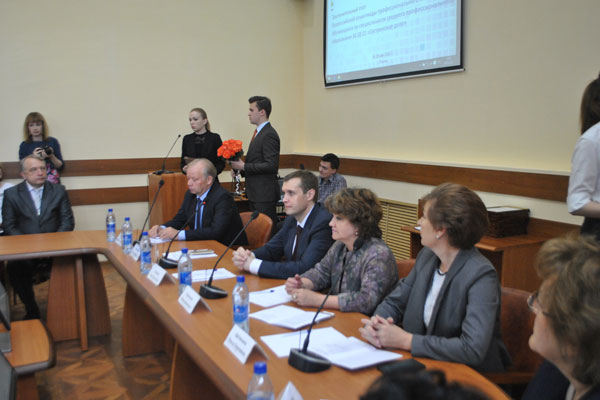 В ЭТОМ ГОДУ ВПЕРВЫЕ НА ТЕРРИТОРИИ РОССИЙСКОЙ ФЕДЕРАЦИИ ПРОВОДИТСЯ ВСЕРОССИЙСКАЯ ОЛИМПИАДА ПРОФЕССИОНАЛЬНОГО МАСТЕРСТВА ОБУЧАЮЩИХСЯ ПО СПЕЦИАЛЬНОСТИ СРЕДНЕГО ПРОФЕССИОНАЛЬНОГО ОБРАЗОВАНИЯ «СЕСТРИНСКОЕ ДЕЛО»