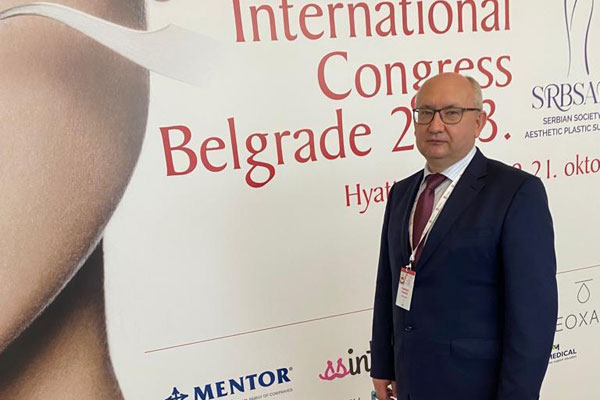 РЯЗГМУ НА ВСЕМИРНОМ КОНГРЕССЕ ПЛАСТИЧЕСКИХ ХИРУРГОВ: ДОКЛАДЫ И ПОКАЗАТЕЛЬНАЯ ОПЕРАЦИЯ