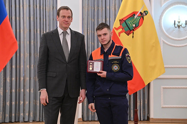 СТУДЕНТАМ РЯЗГМУ ВРУЧЕНЫ ЗНАКИ «ДОБРОВОЛЕЦ РЯЗАНСКОЙ ОБЛАСТИ»