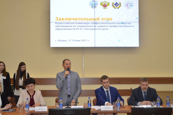 В РязГМУ стартовали финальные состязания II Всероссийской олимпиады обучающихся по специальности «Сестринское дело»