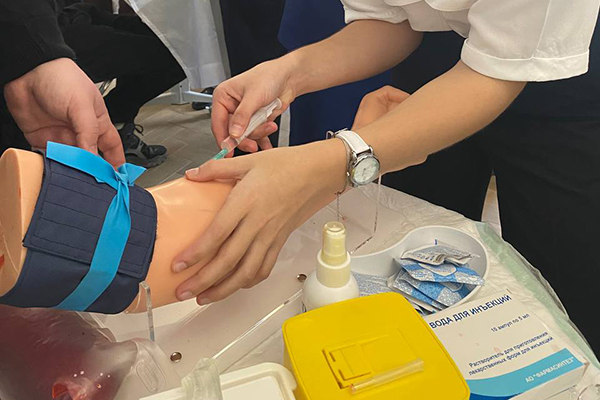 РЯЗГМУ ПРЕДСТАВИЛИ НА КРУПНЫХ ПРОФОРИЕНТАЦИОННЫХ МЕРОПРИЯТИЯХ