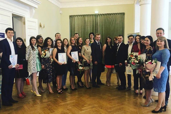 Лучшим медицинским работникам Рязанской области вручены награды в честь профессионального праздника