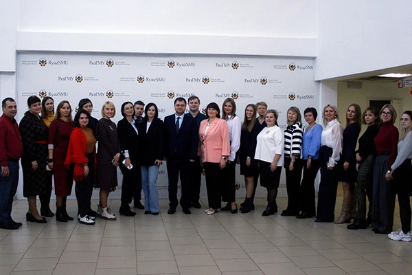 КОНФЕРЕНЦИЯ, ПОСВЯЩЕННАЯ ПЕРСПЕКТИВАМ РАЗВИТИЯ СРЕДНЕГО ПРОФЕССИОНАЛЬНОГО ОБРАЗОВАНИЯ