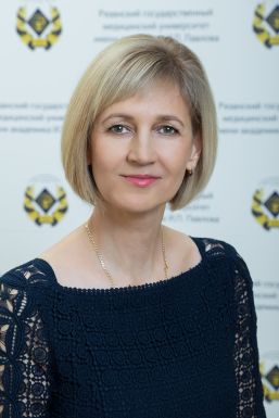 Смирнова Елена Амишевна
