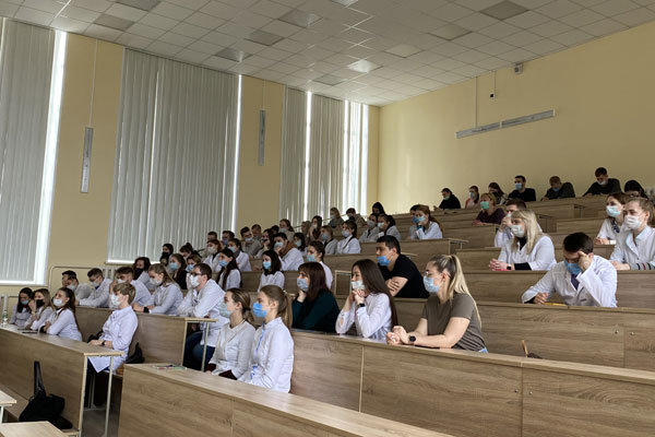 ВЫПУСКНИКАМ РЯЗГМУ РАССКАЗАЛИ О РАБОТЕ В КОМПАНИИ «МЕДИНВЕСТГРУПП»