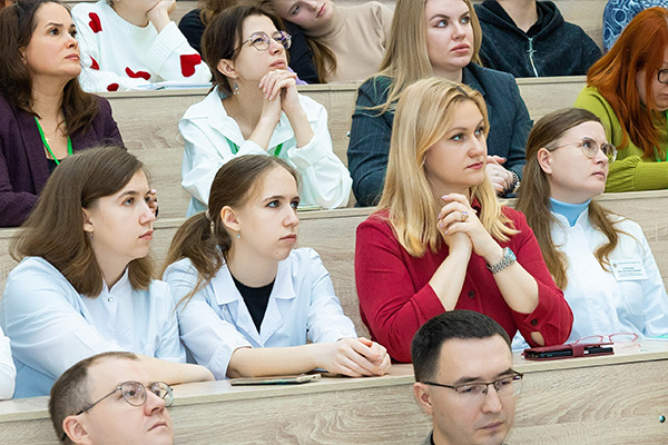 ФАРМАЦЕВТИЧЕСКОЕ ОБРАЗОВАНИЕ — ИНВЕСТИЦИЯ В БУДУЩЕЕ. КАК РЯЗГМУ И РЕГИОН ВМЕСТЕ ГОТОВЯТ ПОКОЛЕНИЕ СПЕЦИАЛИСТОВ НОВОЙ ФОРМАЦИИ