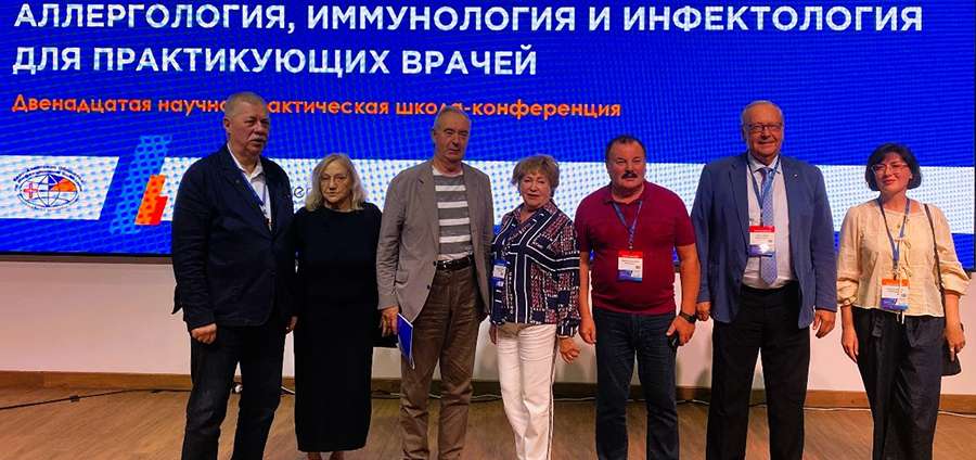 СПЕЦИАЛИСТ РЯЗГМУ РАССКАЗАЛА О РИСКАХ ТЯЖЁЛОЙ ПНЕВМОНИИ У ДЕТЕЙ НА КОНФЕРЕНЦИИ В СОЧИ