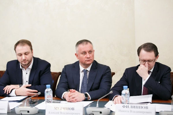 ПРЕПОДАВАТЕЛЬ РЯЗГМУ ПРИНЯЛ УЧАСТИЕ В СЛУШАНИЯХ В ОБЩЕСТВЕННОЙ ПАЛАТЕ РФ