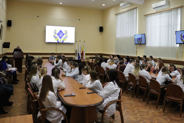 КАРЬЕРНЫЙ СТАРТ