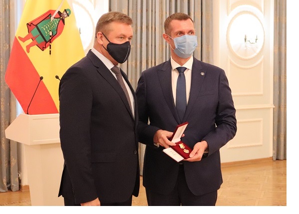РЕКТОР РЯЗГМУ НАГРАЖДЕН ПОЧЕТНЫМ ЗНАКОМ «ЗА ЗАСЛУГИ ПЕРЕД РЯЗАНСКОЙ ОБЛАСТЬЮ»