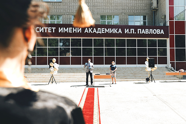 В РЯЗГМУ СТАРТОВАЛИ ВЫПУСКНЫЕ