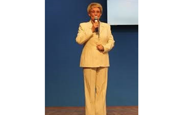 ПОЗДРАВЛЯЕМ С ЮБИЛЕЕМ ПРОФЕССОРА ВАЛЕНТИНУ ГРИГОРЬЕВНУ МАКАРОВУ!