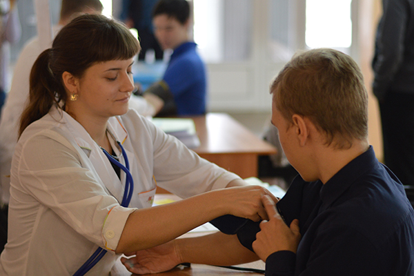 В РЯЗГМУ ПРОВЕЛИ АКЦИЮ КО ВСЕМИРНОМУ ДНЮ БОРЬБЫ С ИНСУЛЬТОМ