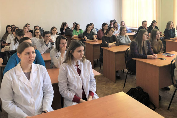 ВЫПУСКНИКОВ РЯЗГМУ ПРИГЛАСИЛИ НА РАБОТУ