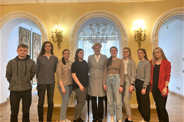 БУДУЩЕЕ ФАРМАЦИИ