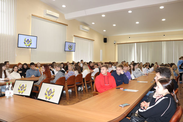 ПРИГЛАШАЕМ НА ЯНВАРСКИЕ «УМНЫЕ ВЫХОДНЫЕ»