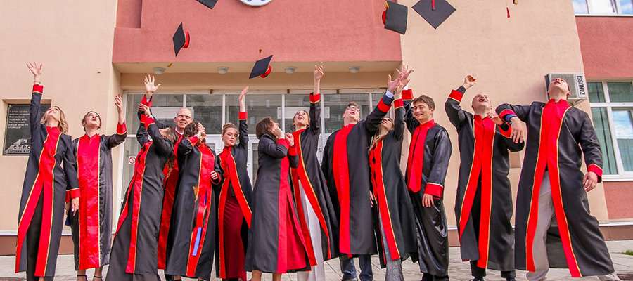 ВЫПУСКНИКИ РЯЗГМУ!