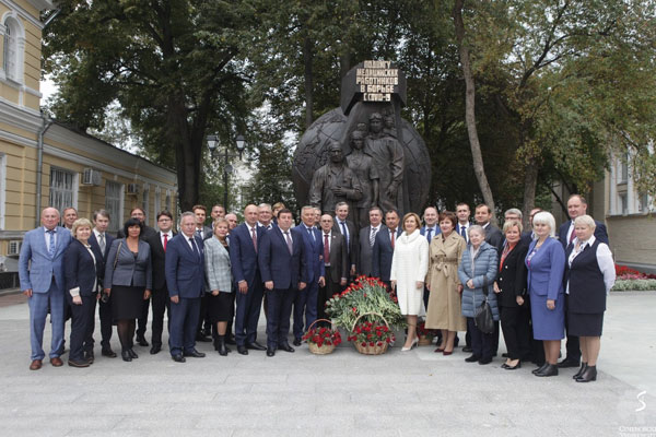 РЕКТОР РЯЗГМУ РОМАН КАЛИНИН ПРИНЯЛ УЧАСТИЕ В ЗАСЕДАНИИ СОВЕТА РЕКТОРОВ «АССОЦИАЦИИ МЕДИЦИНСКИХ И ФАРМАЦЕВТИЧЕСКИХ ВУЗОВ РОССИИ»