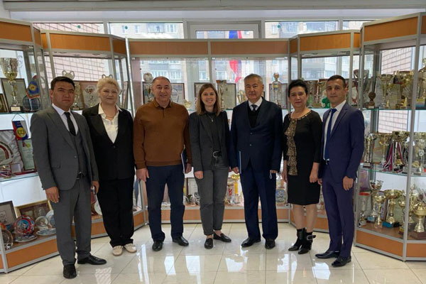 LA DÉLÉGATION DE L'UNIVERSITÉ MÉDICALE D'ÉTAT DE SAMARKAND VISITE LA RSMU