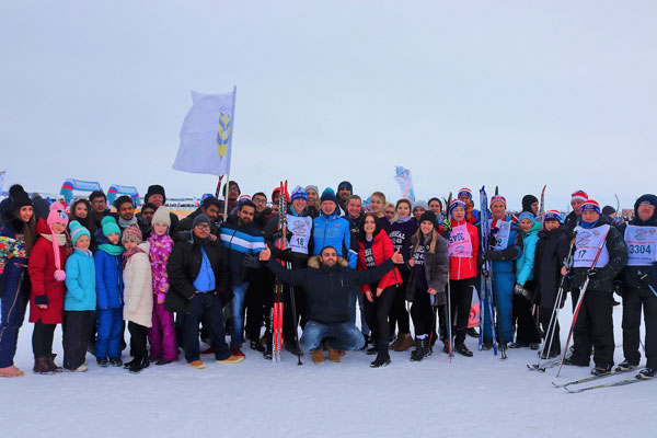 DES ETUDIANTS DE LA FACULTE DES ETUDIANTS ETRANGERS FONT DU SKI