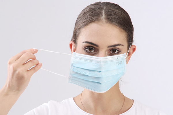 О ВЫДАЧЕ ЗАЩИТНЫХ МАСОК ПЕРВОКУРСНИКАМ